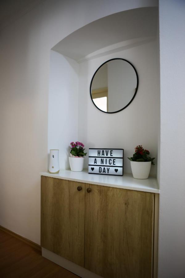 Apartment B&J - In The Center Of สปลิท ภายนอก รูปภาพ