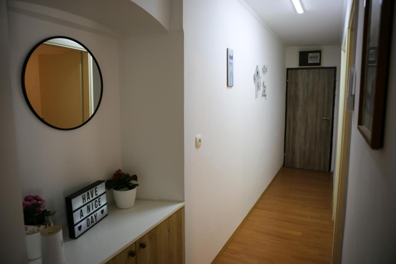 Apartment B&J - In The Center Of สปลิท ภายนอก รูปภาพ